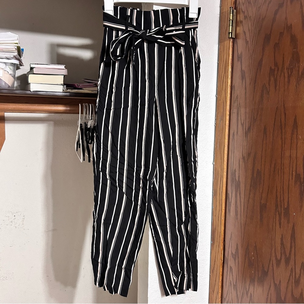 nwot h&m black and cream striped paper bag pants